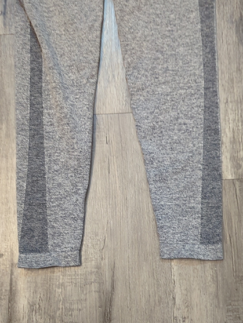 Gymshark Women's Grey Seamless Panel Leggings NOTES - Picture 3 of 6